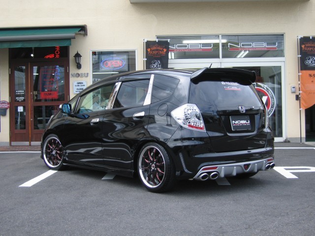 Fit 08年式 30代 男性 Nobu Car Craft ノブ カークラフト 大分 車 カー用品 パーツ 部品 ドレスアップ カスタム